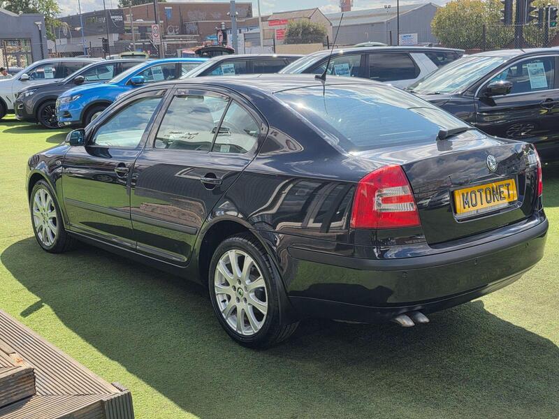 Skoda Octavia view 4