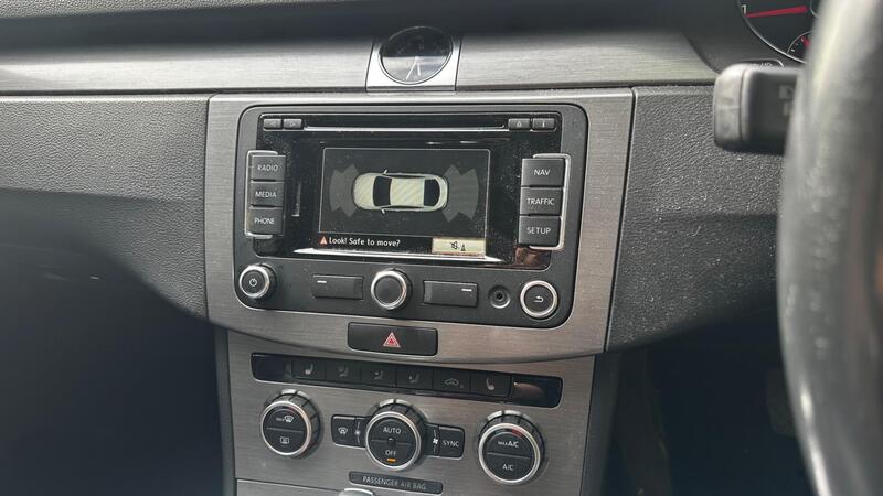 2014 Volkswagen Passat — photo 12