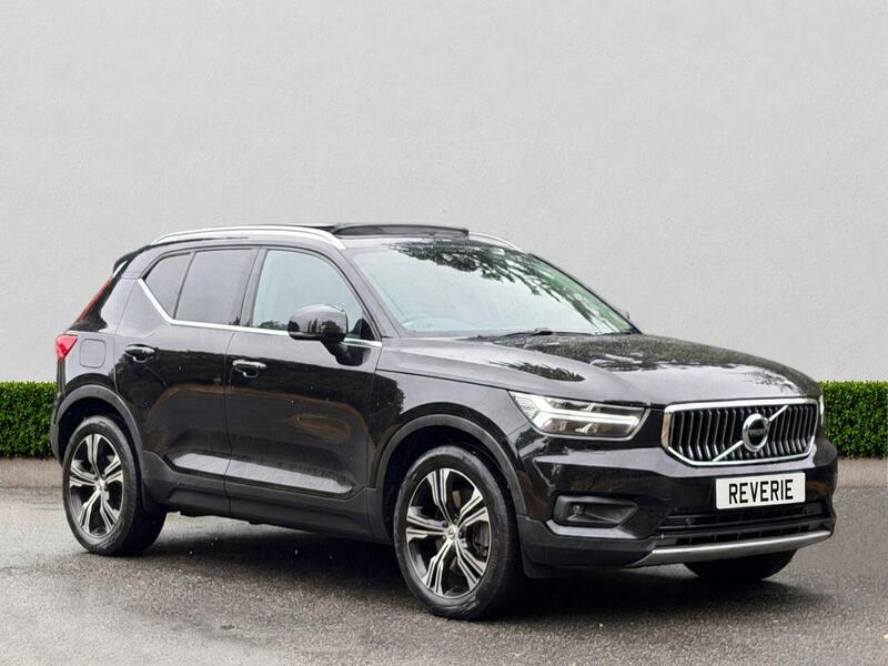 Volvo XC40 main image