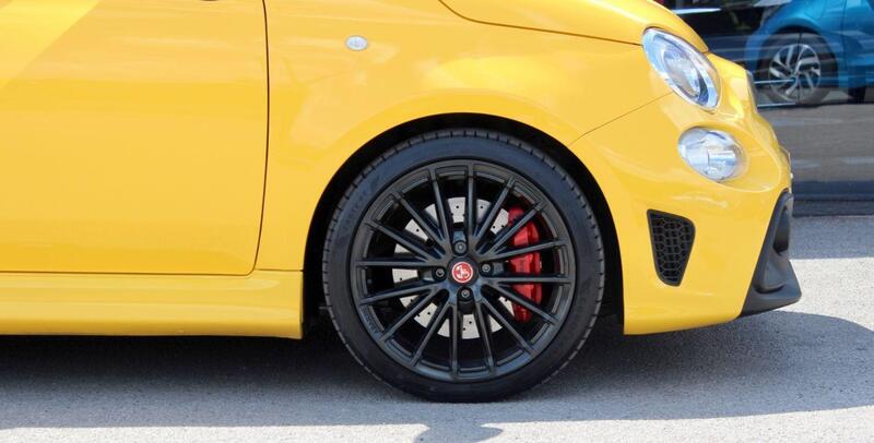 Abarth 595C view 4