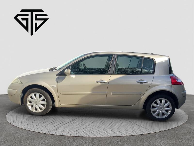 Renault Megane view 6