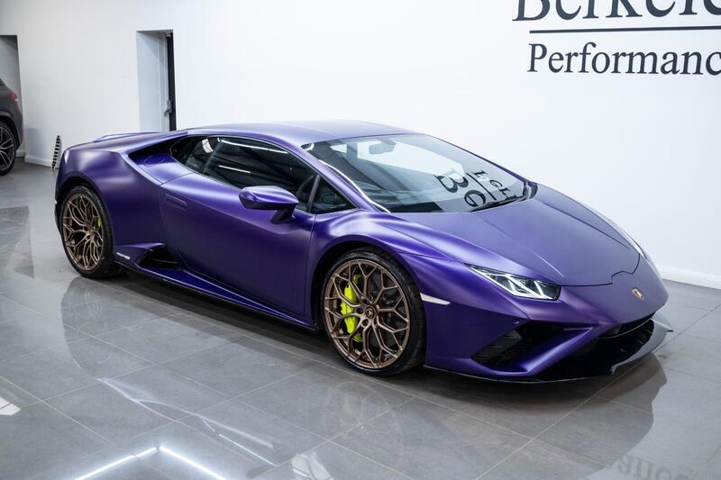 Lamborghini Huracan view 5