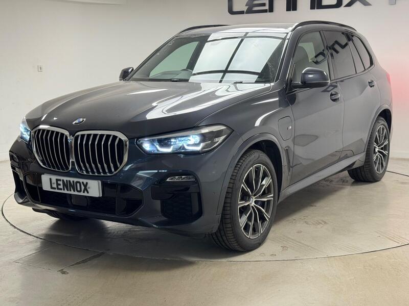 BMW X5 BMW X5 view 3