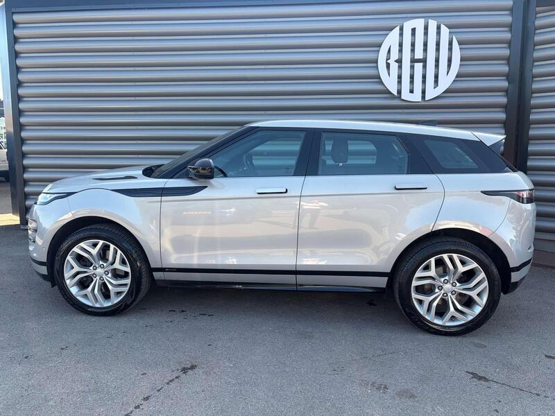 Land Rover Range Rover Evoque view 3