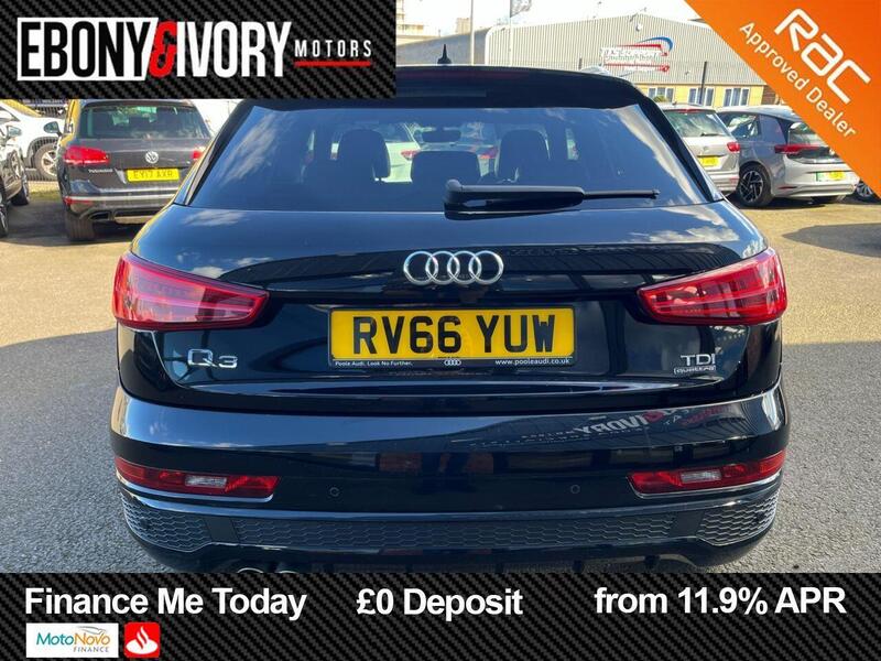 Audi Audi Q3 view 4