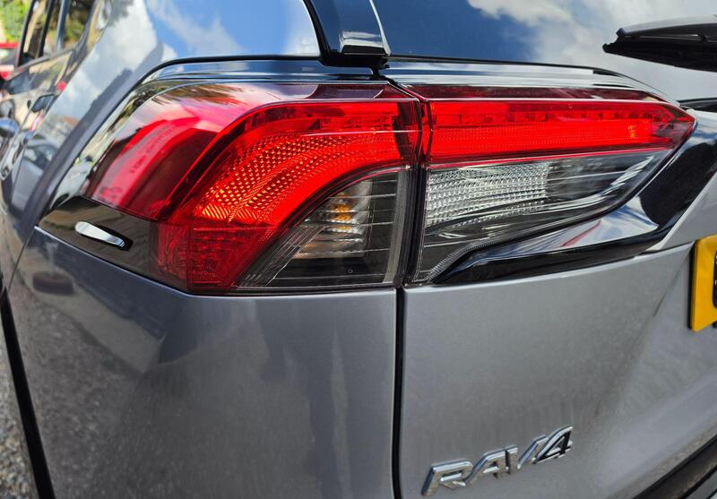 Toyota RAV4 2.5 VVT 18.1kWh GR SPORT CVT 4WD Euro 6 (s/s) 5dr thumbnail 46