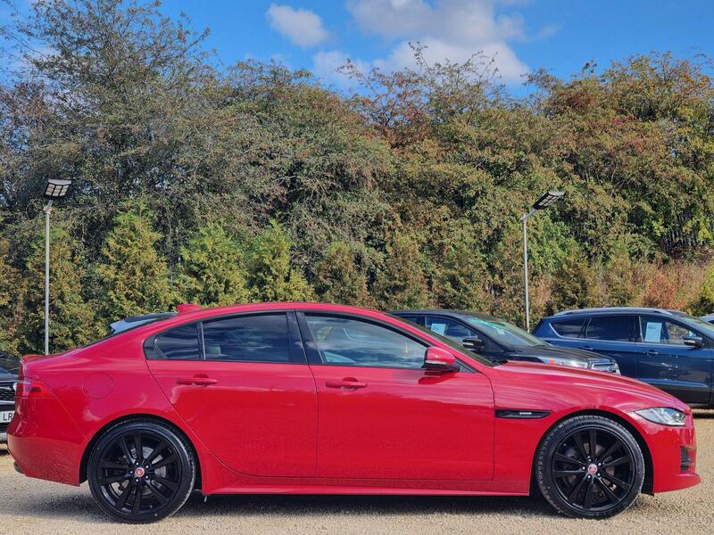 Jaguar Xe view 6