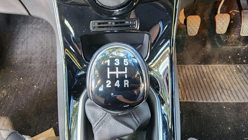 2015 Ford Fiesta — photo 34