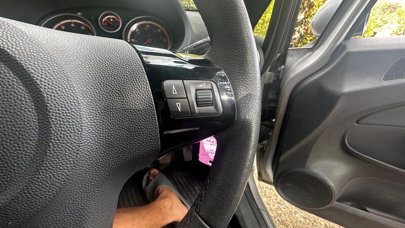 2014 Vauxhall Corsa — photo 16