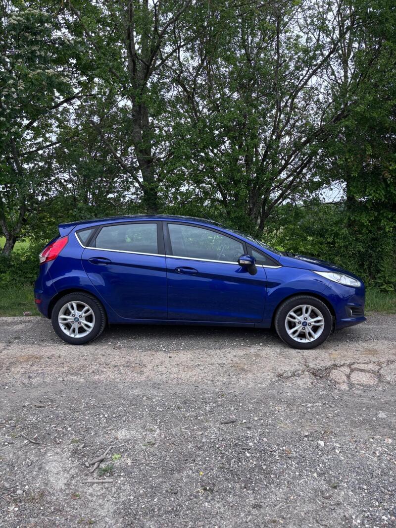 2014 Ford Fiesta — photo 8