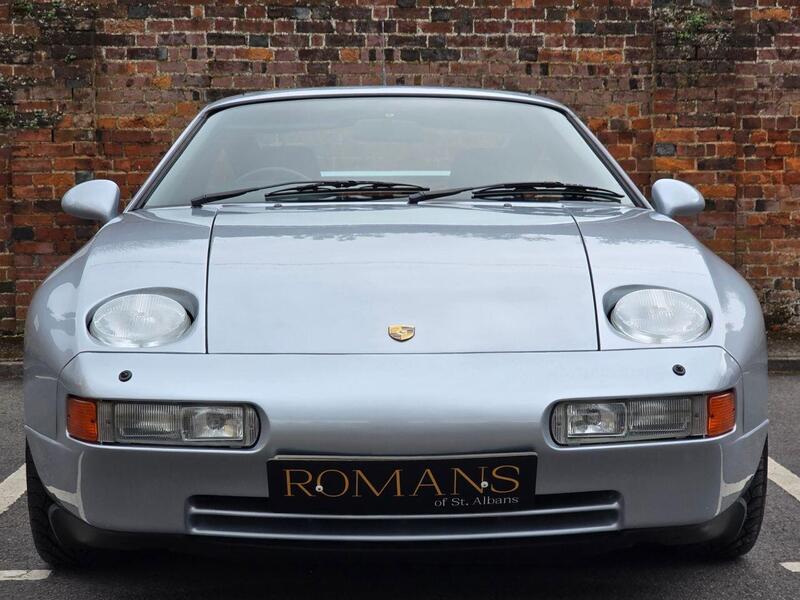 Porsche 928 view 4