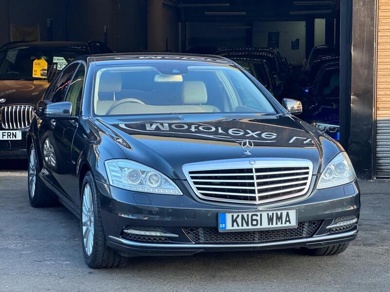 Mercedes-Benz S-Class view 2