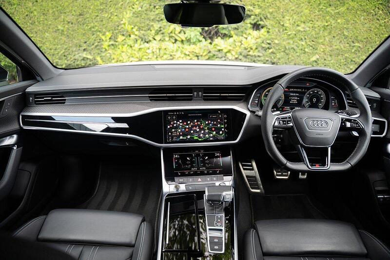 Audi A6 view 3