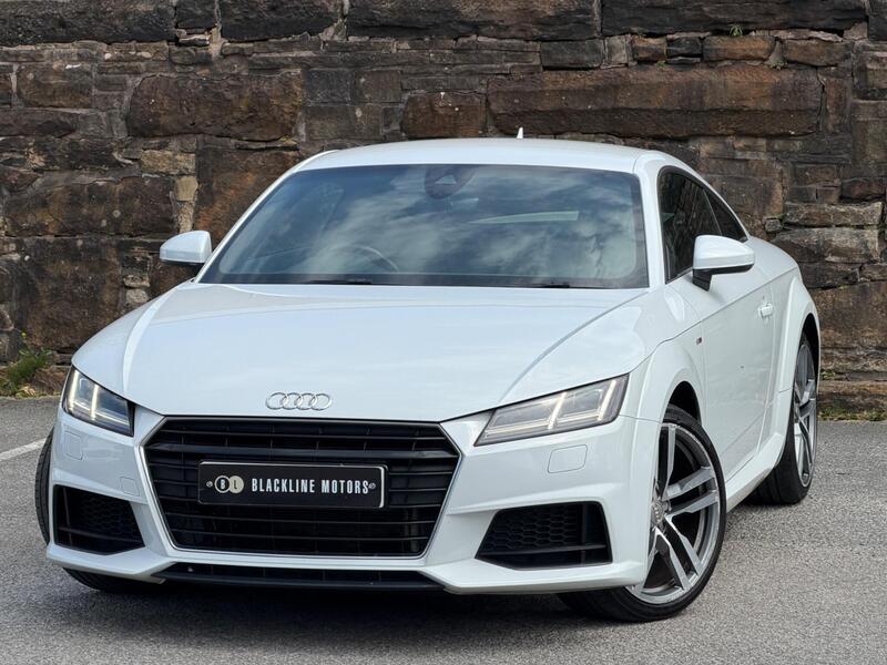 Audi TT view 3