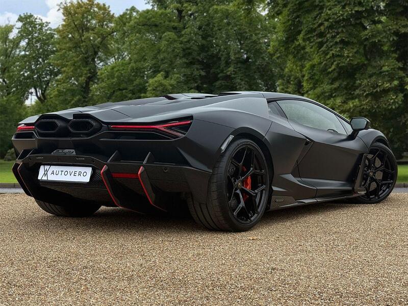 Lamborghini Revuelto view 5