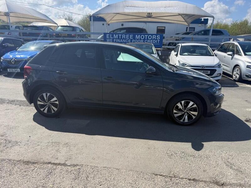 Volkswagen Polo view 5