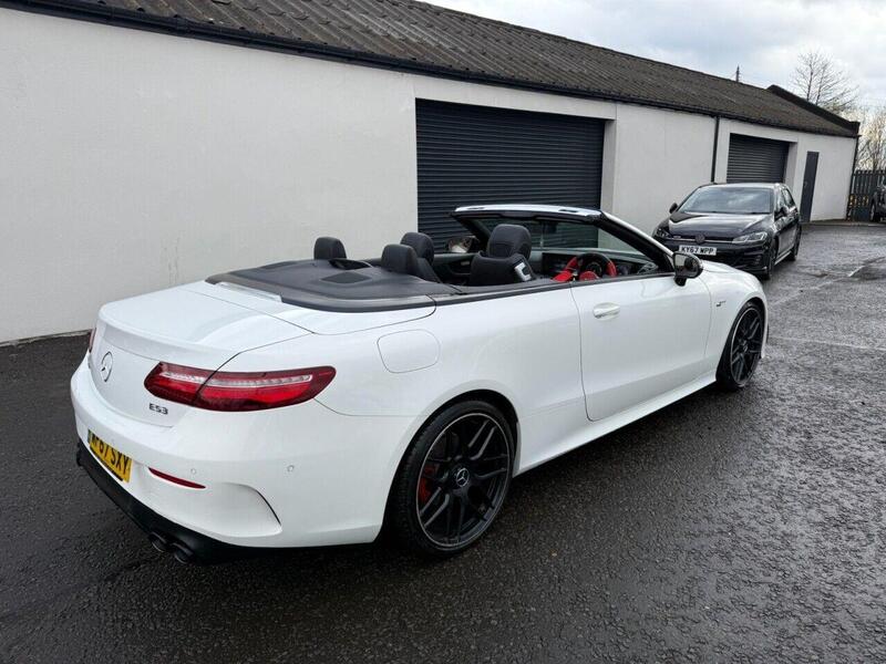 Mercedes-Benz E Class view 3