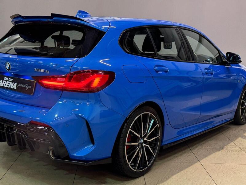 BMW 1 Series view 7