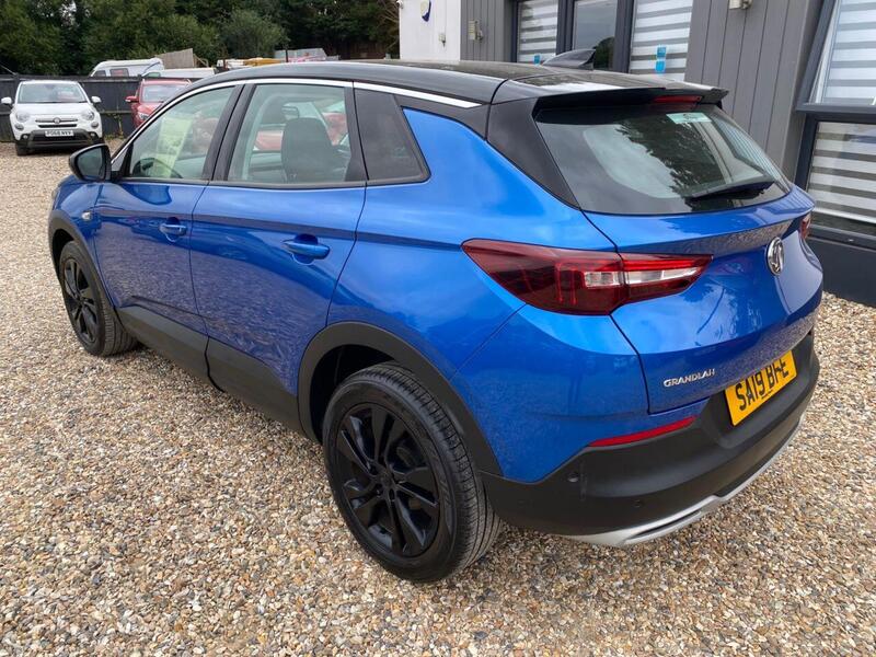 Vauxhall Grandland X view 7