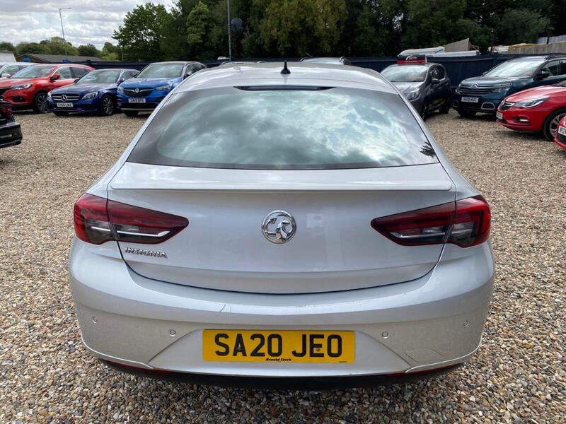 Vauxhall Insignia view 6
