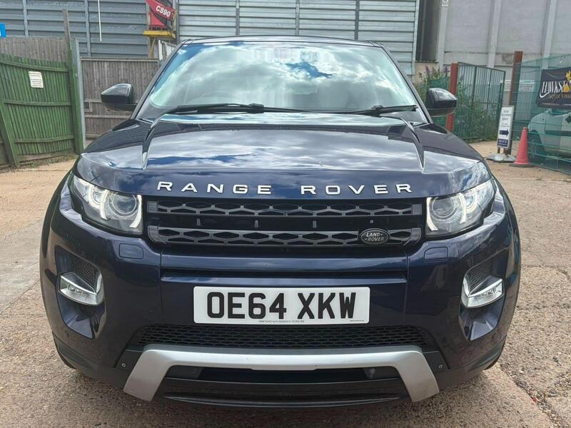 Land Rover Range Rover Evoque view 2