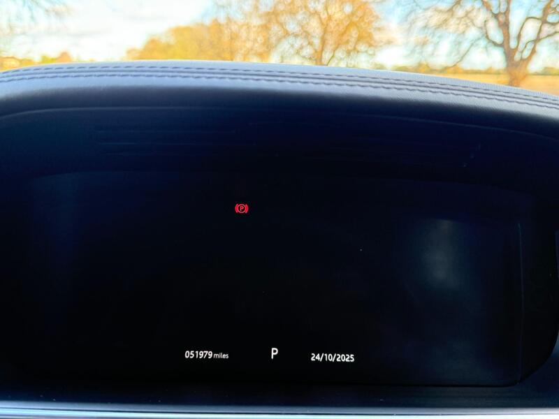 Land Rover Range Rover view 26