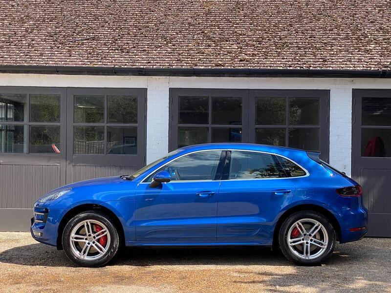 Porsche Macan view 2
