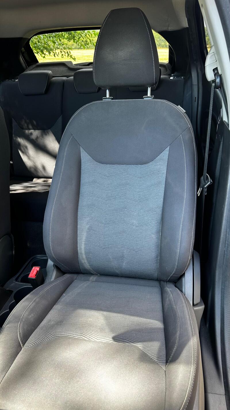 2017 Ford Ka+ — photo 35