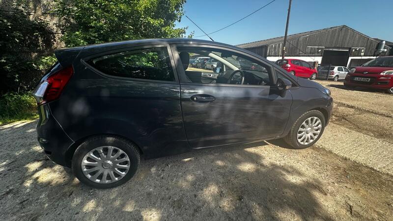 2014 Ford Fiesta — photo 5