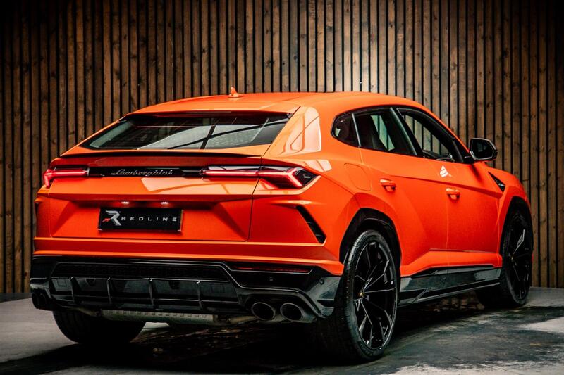 Lamborghini Urus view 4