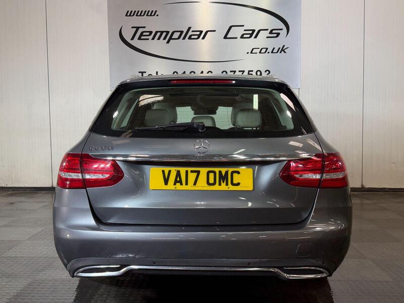 Mercedes-Benz C Class view 7