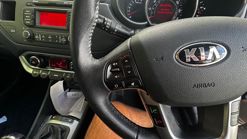 2013 Kia Rio — photo 13