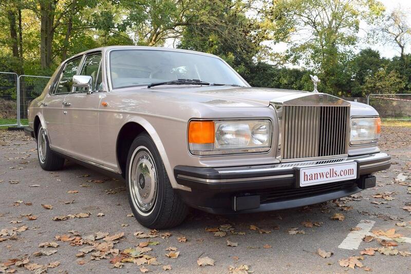 Rolls-Royce Silver Spirit view 5