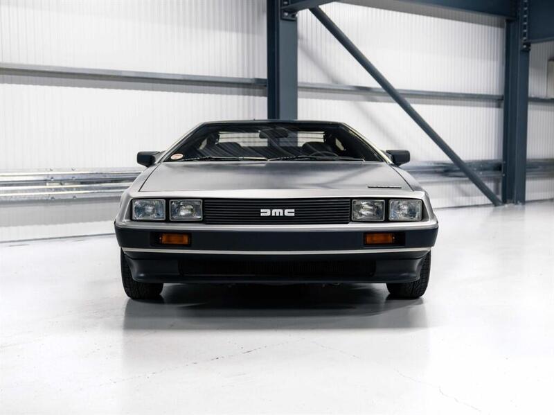 1982 Delorean DMC-12 view 4