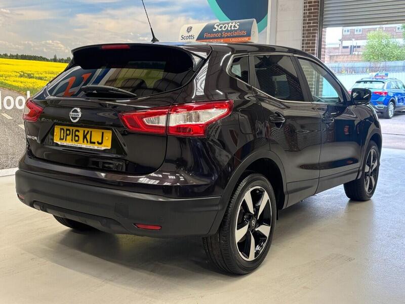 Nissan Qashqai view 5