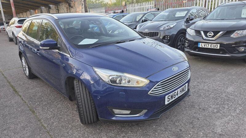 Ford Focus view 2