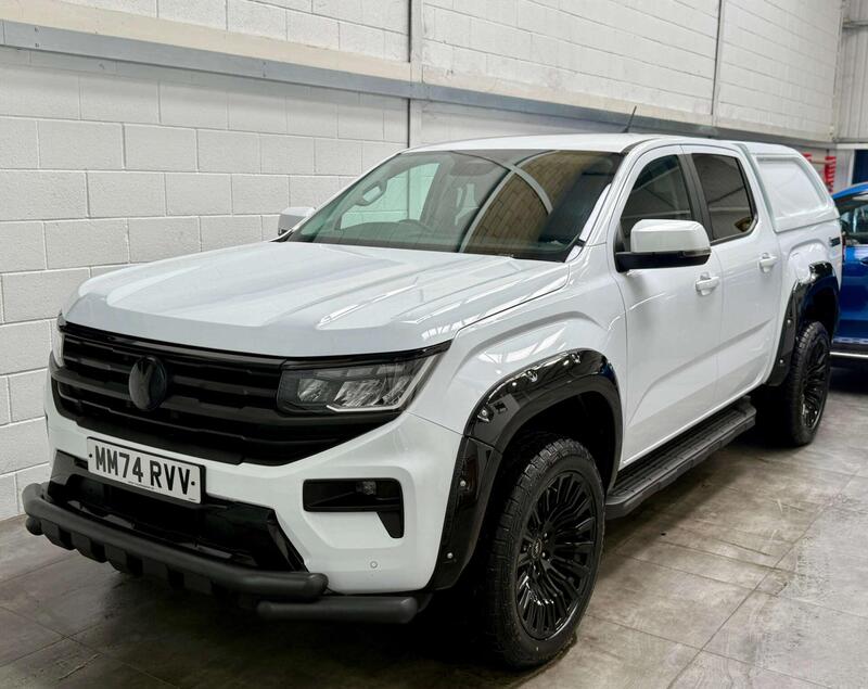 Volkswagen Amarok view 3
