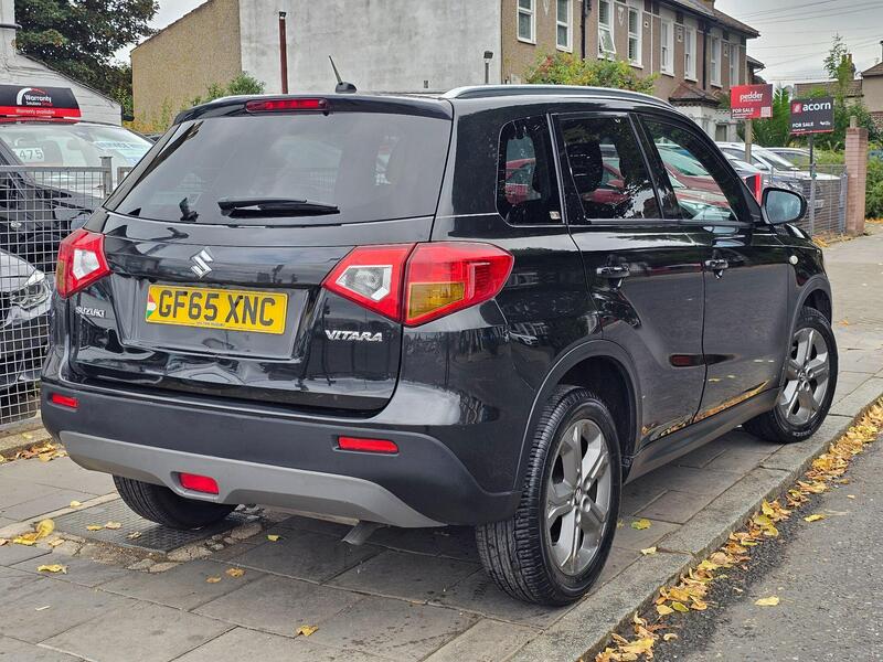 Suzuki Vitara view 3