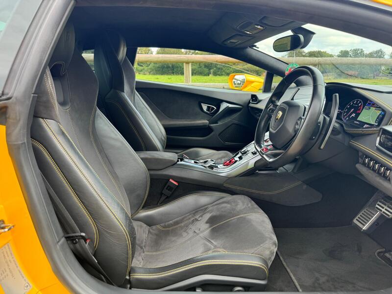 Lamborghini Huracan view 3