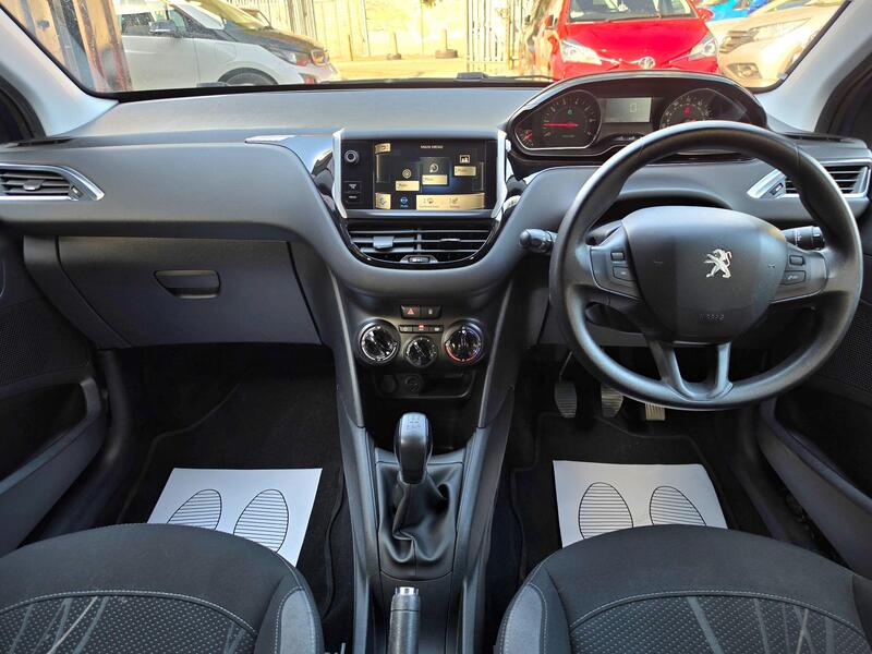 Peugeot 208 1.2 VTi Active Euro 5 3dr thumbnail 23
