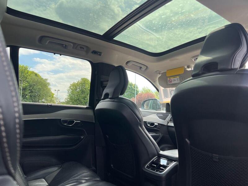 Volvo XC90 view 4