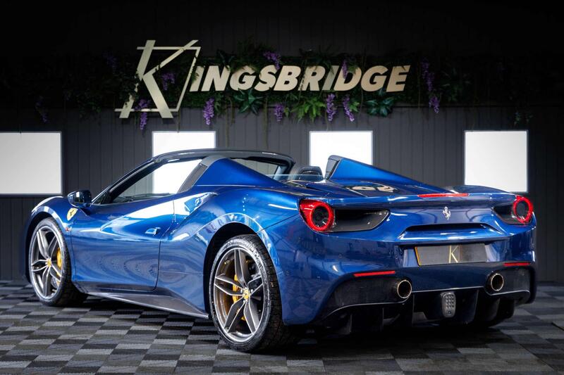 Ferrari 488 view 6
