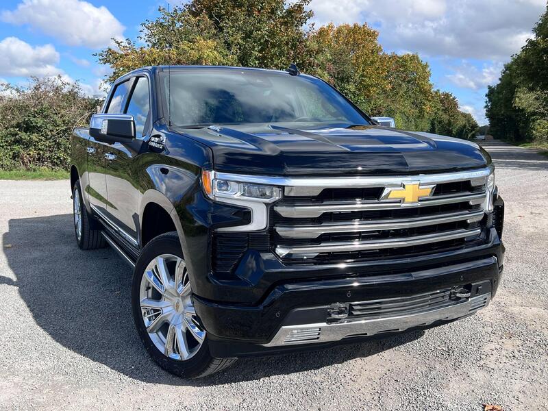 2025 Chevrolet Silverado in Black for sale
