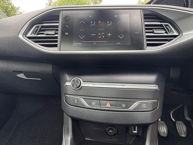 Peugeot 308 view 22