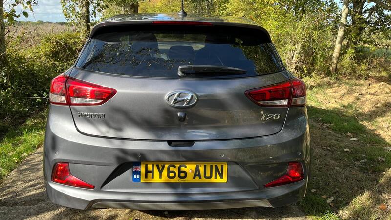 2016 Hyundai i20 — photo 8