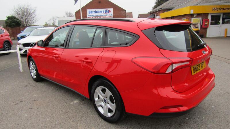 Ford Focus view 5