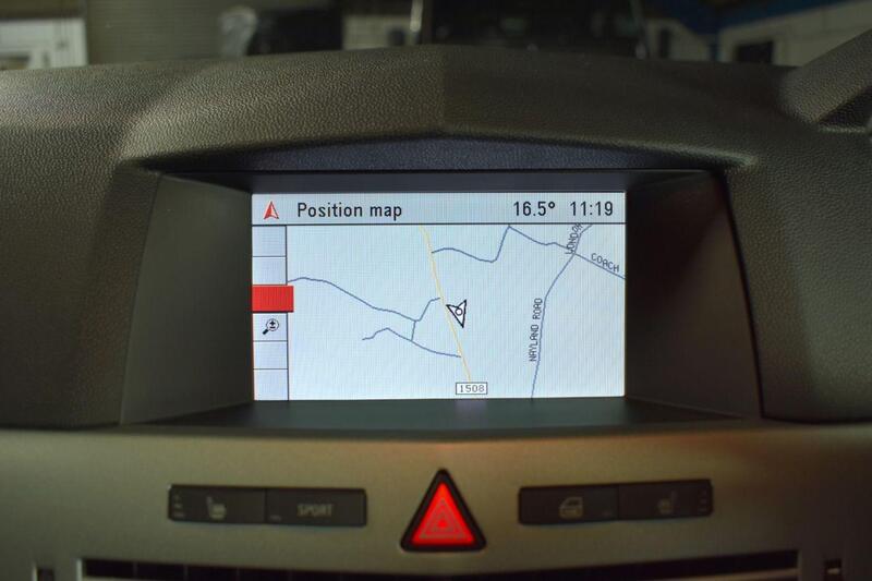 Vauxhall Astra view 3