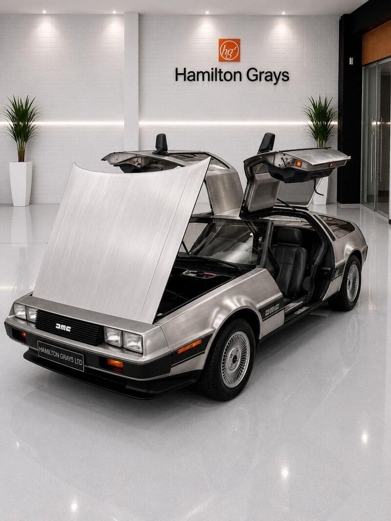 Delorean DMC-12 view 2