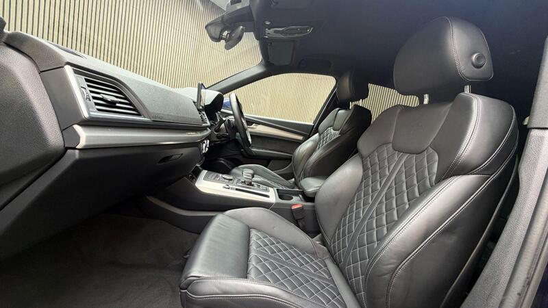 Audi Audi Q5 view 3