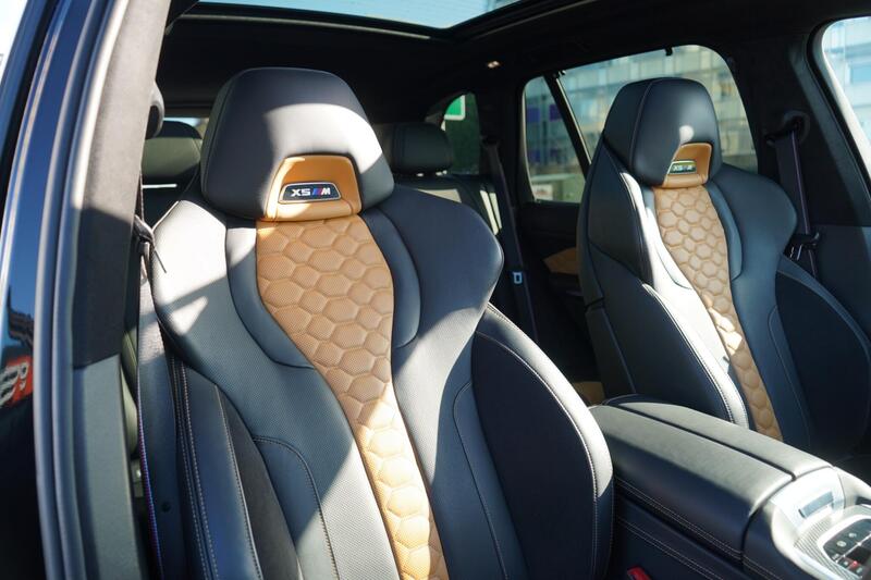 BMW X5 BMW X5 M view 3